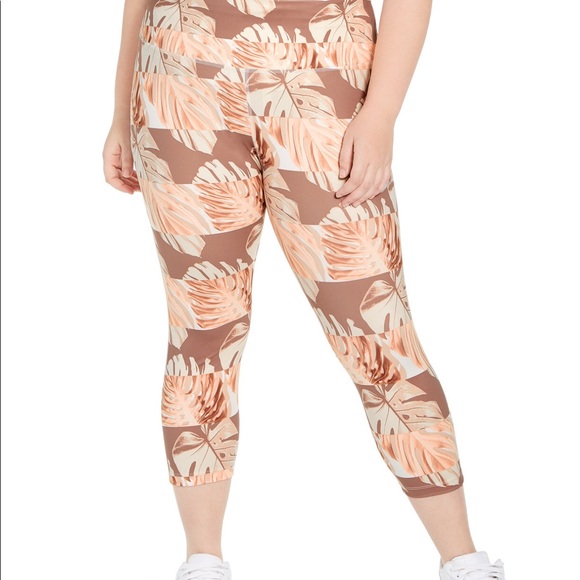 Women’s Nike Plus Size Floral Leggings 1x - Picture 3 of 3